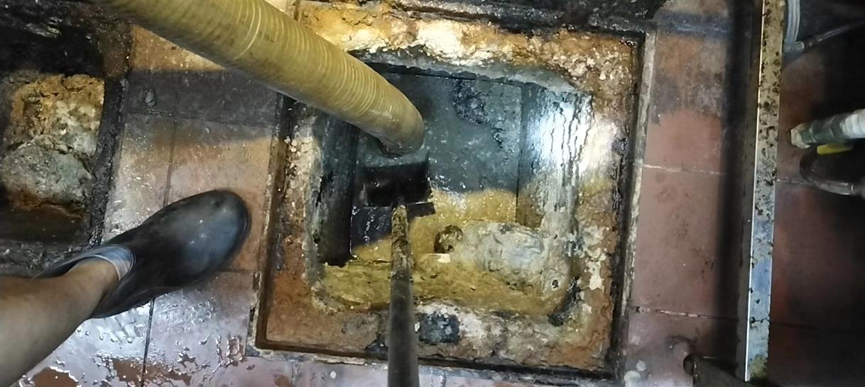 咸丰污水池清理一般都有毒气，怎么预防中毒呢？