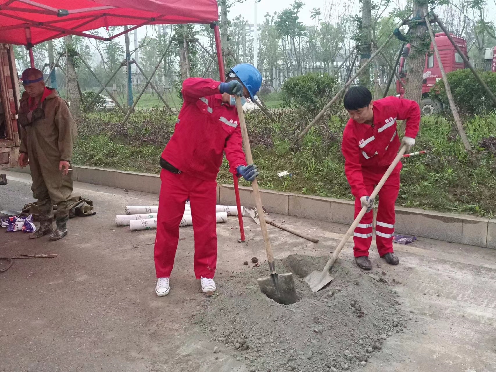 咸丰管道疏通哪家好】及时进行市政管道清淤